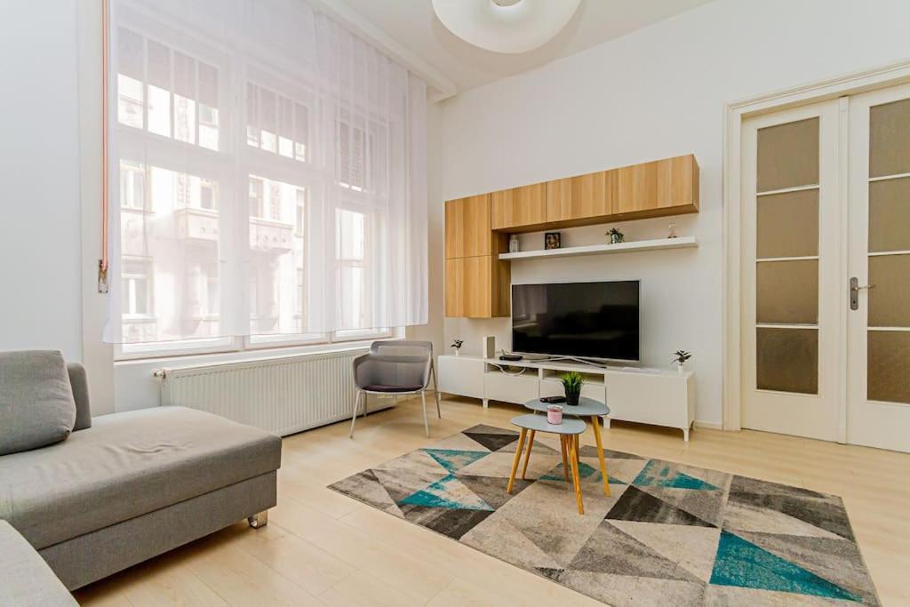 Luminous Design Apartment - W18 Budapest Exterior photo